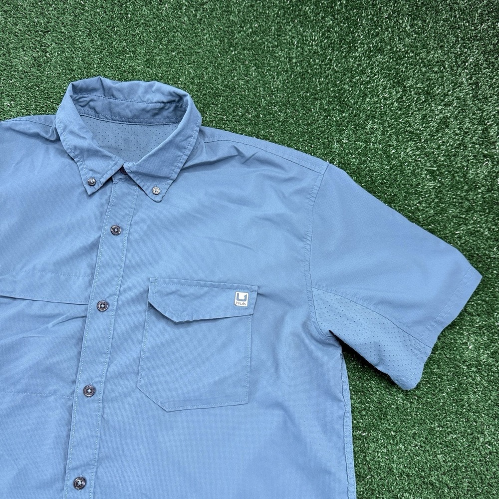 Huk Men's Vented Fishing Outdoor Short Sleeve Button Shirt Size Large Blue